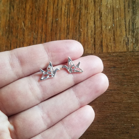 NWOT Silver Paper Crane Studs - Picture 5 of 7